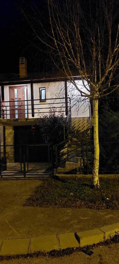 House 11 Apartment Niksic Luaran gambar